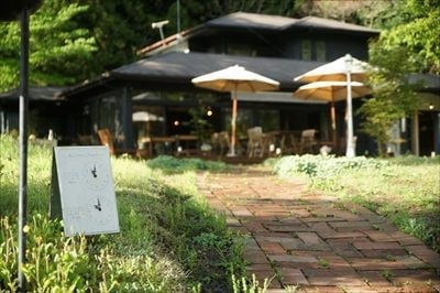茨城、県北大子町でランチ＆ディナー、コーヒーは、テラス席のあるおしゃれリノベーションカフェ＆ゲストハウス　咲くカフェ。ペット同伴可能。