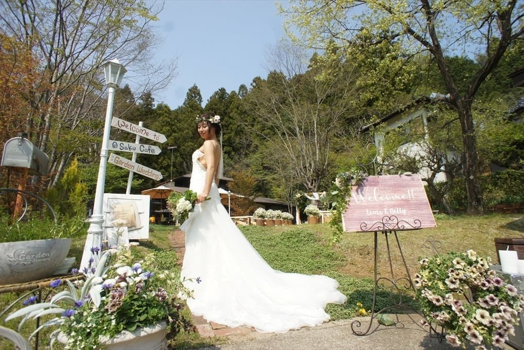 茨城・大子、お洒落カフェ＆ゲストハウス、咲くカフェのガーデンウェディング。garden wedding。