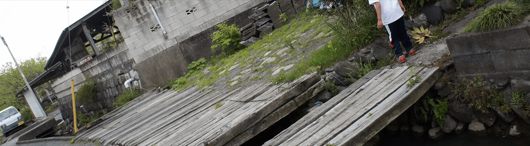 茨城・大子町。田舎風景。水路。路地。木の橋。野菜ソムリエ LEMSの地方移住・田舎暮らしのお話。