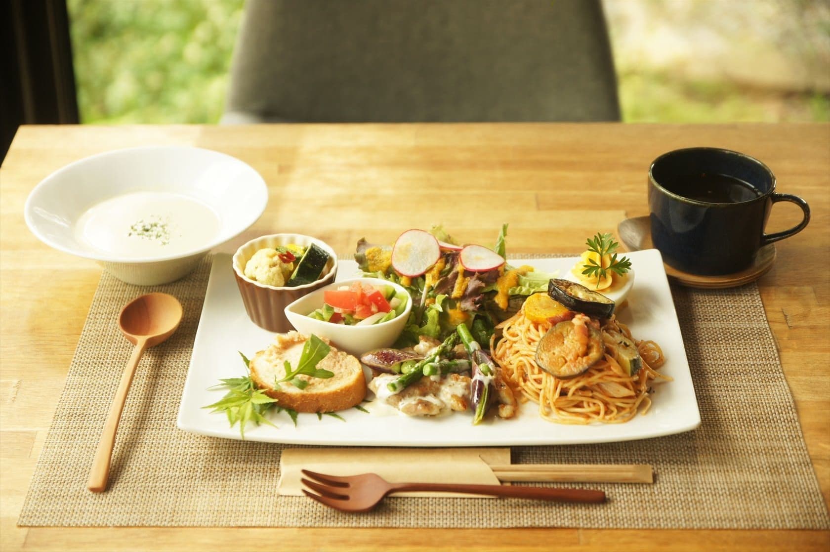 茨城・大子町のカフェ＆ゲストハウス　咲くカフェのランチパスタプレート