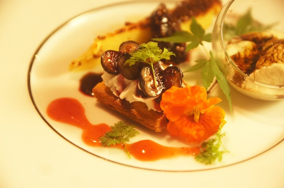 茨城・大子、お洒落カフェ＆ゲストハウス、咲くカフェのガーデンウェディング。garden wedding。