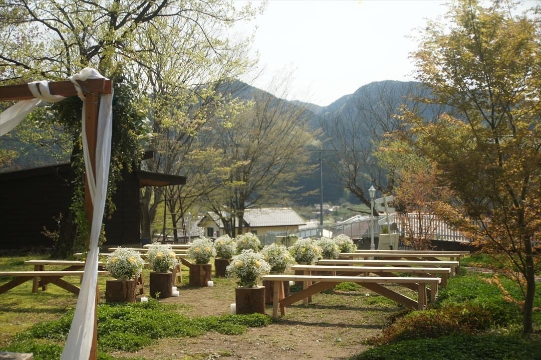 茨城・大子、お洒落カフェ＆ゲストハウス、咲くカフェのガーデンウェディング。garden wedding。